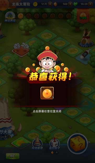 何洁穿黑色抹胸礼裙秀事业线 裸唇大波浪性感迷人